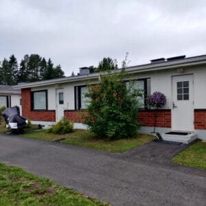 Taloyhtiön puuosien maalaus huoltomaalaus