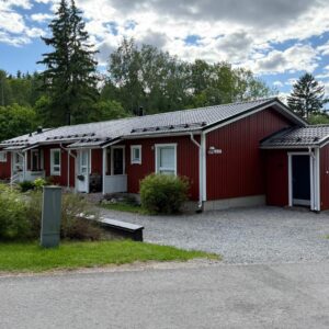 Rivitaloyhtiön maalaus